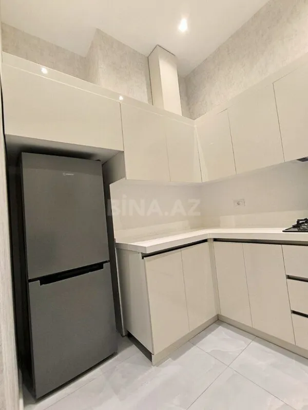 Satılır 2 otaqlı mənzil 70.8 m²