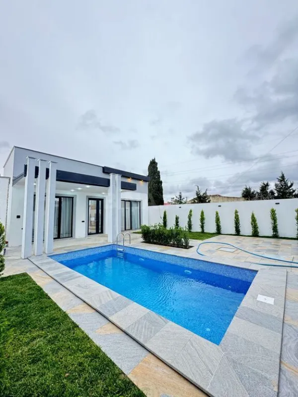 Satılır 4 otaqlı həyət evi 150 m²