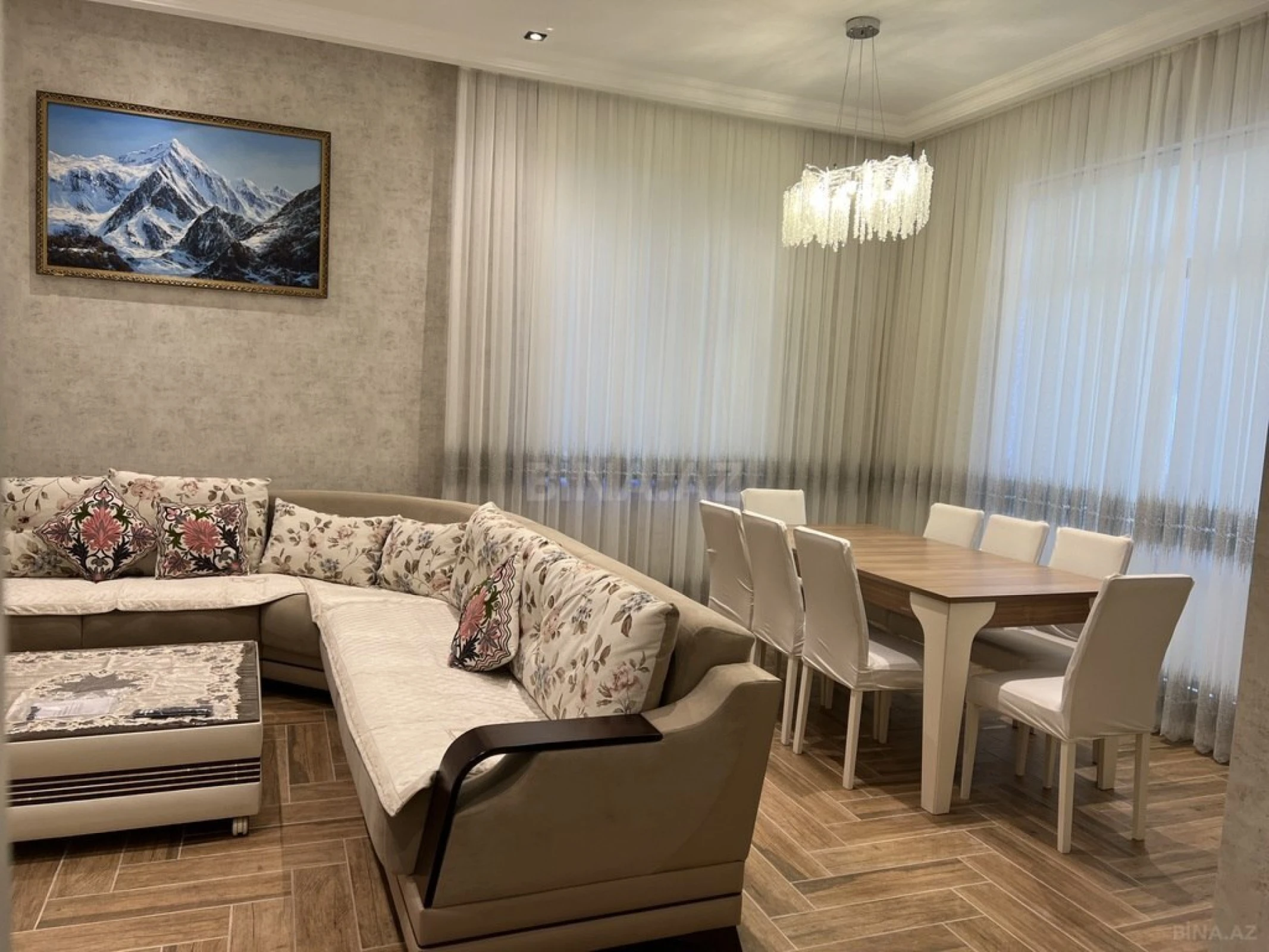 Kirayə verilir 5 otaqlı həyət evi 185 m²