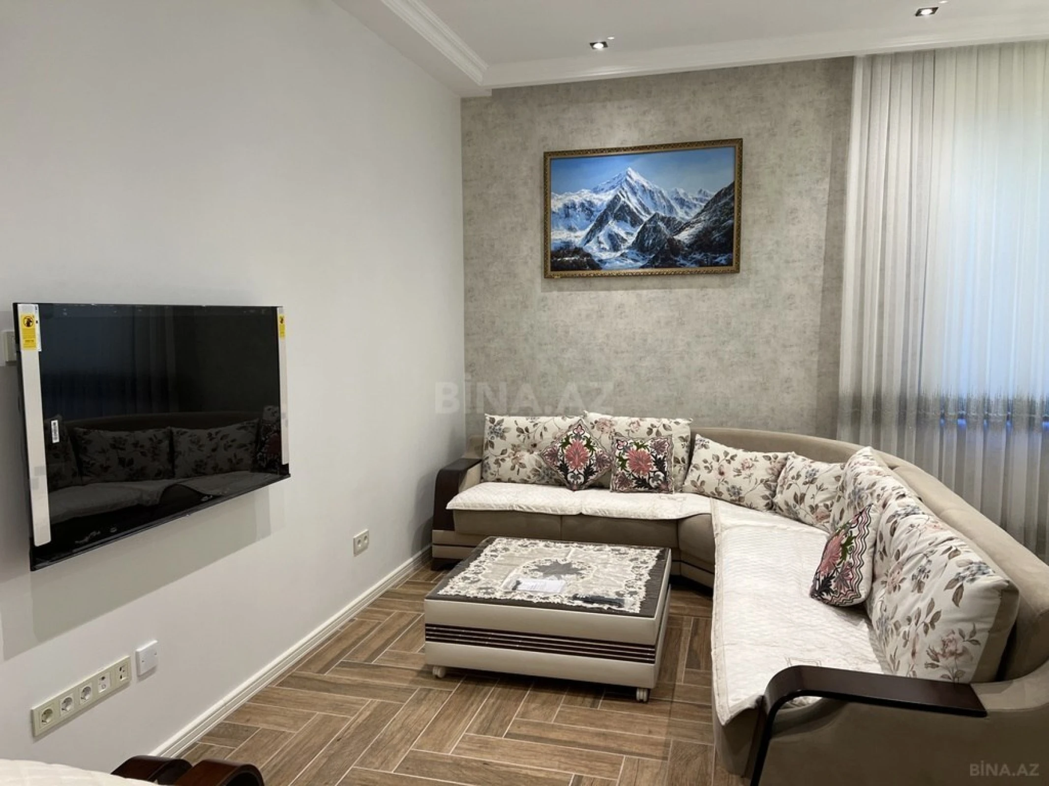 Kirayə verilir 5 otaqlı həyət evi 185 m²