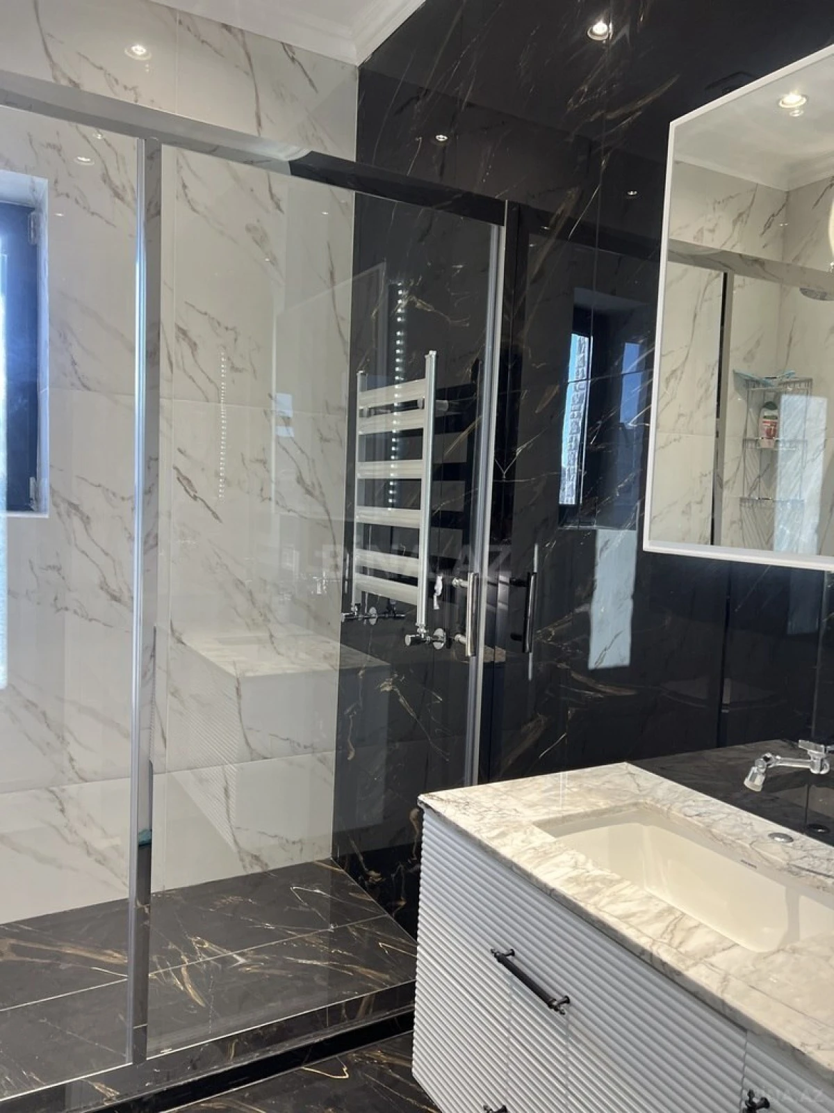 Kirayə verilir 5 otaqlı həyət evi 185 m²