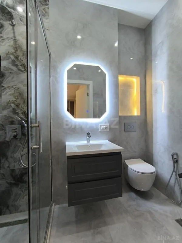 Satılır 2 otaqlı mənzil 82.9 m²