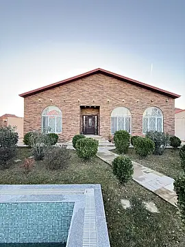 Satılır 4 otaqlı həyət evi 170 m²