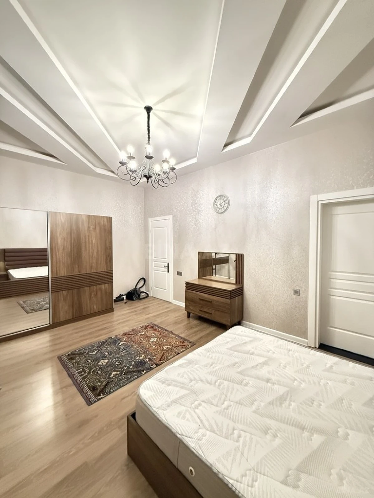 Satılır 4 otaqlı həyət evi 170 m²