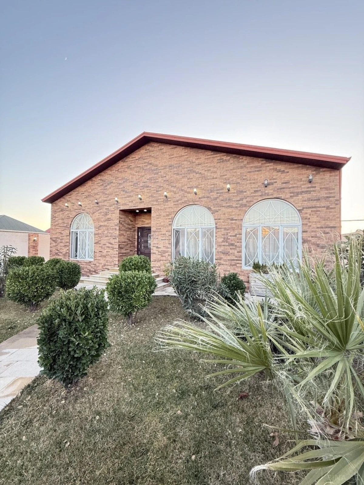 Satılır 4 otaqlı həyət evi 170 m²