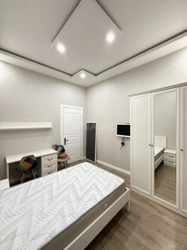 Satılır 4 otaqlı həyət evi 170 m²