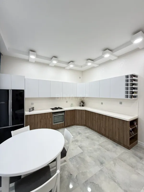 Satılır 4 otaqlı həyət evi 170 m²