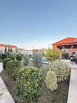 Satılır 4 otaqlı həyət evi 170 m²