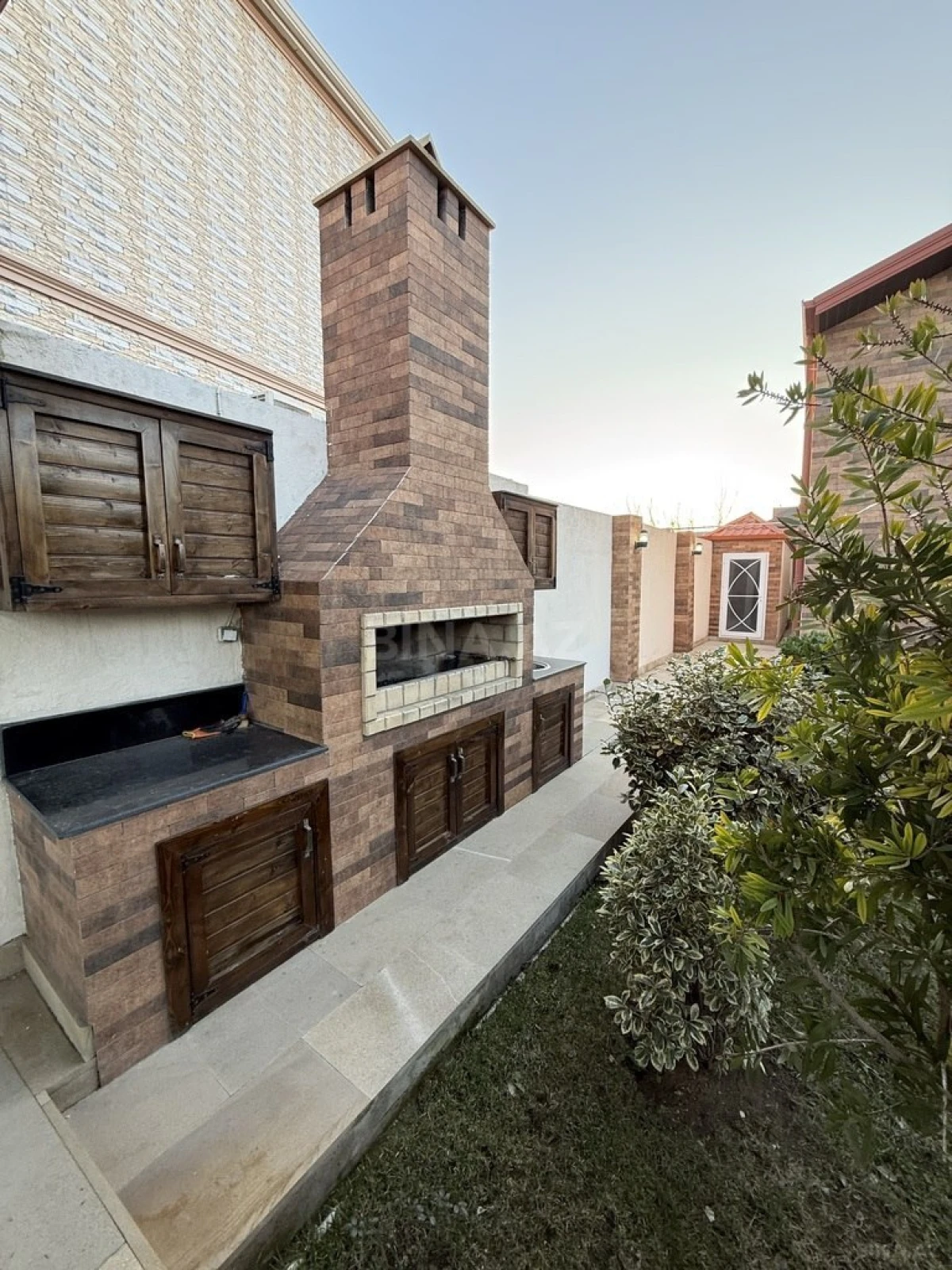 Satılır 4 otaqlı həyət evi 170 m²
