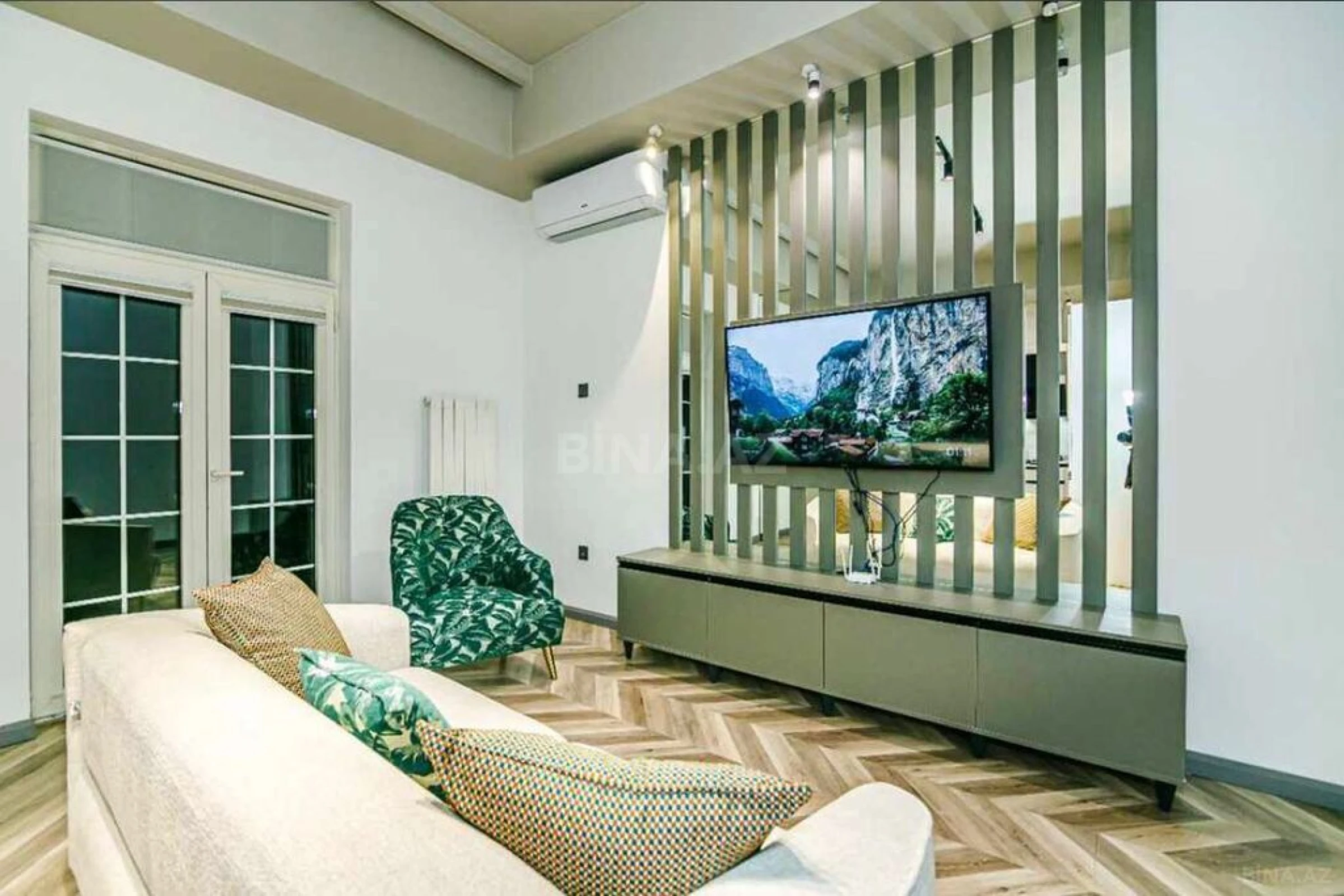 Kirayə verilir 2 otaqlı mənzil 70 m²