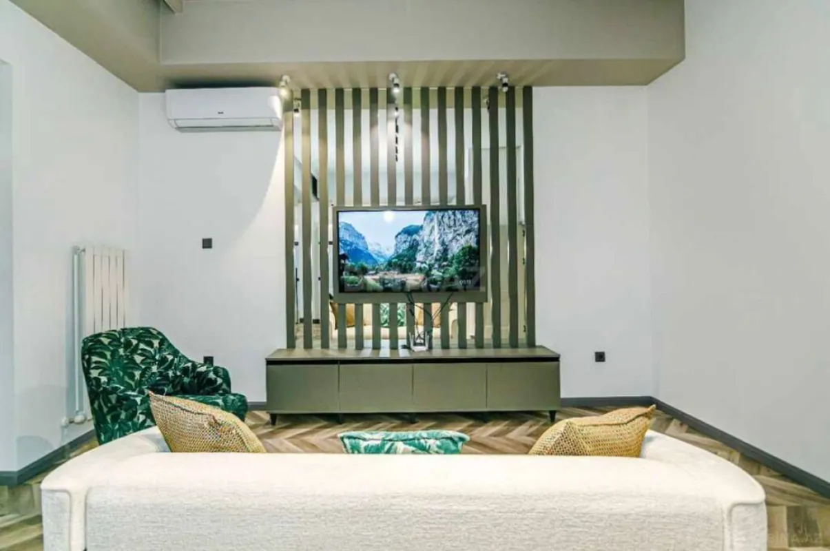 Kirayə verilir 2 otaqlı mənzil 70 m²