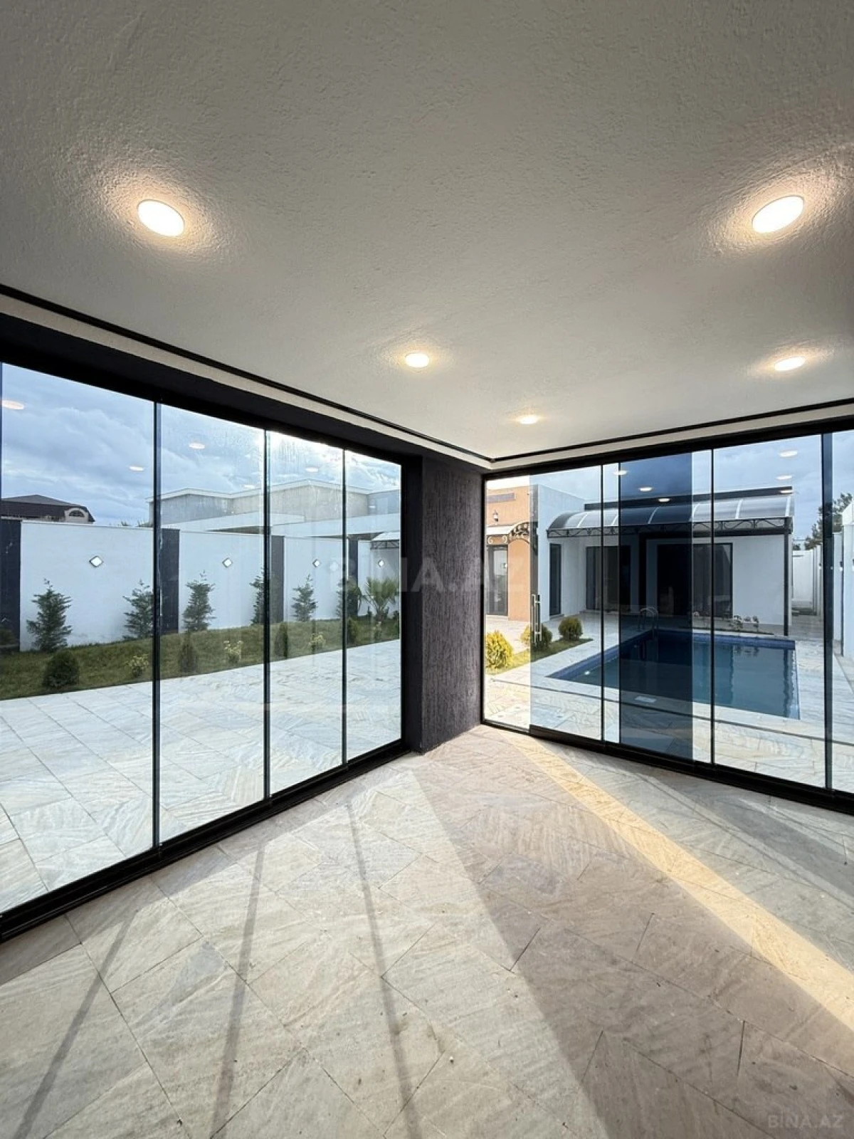 Satılır 4 otaqlı həyət evi 150 m²