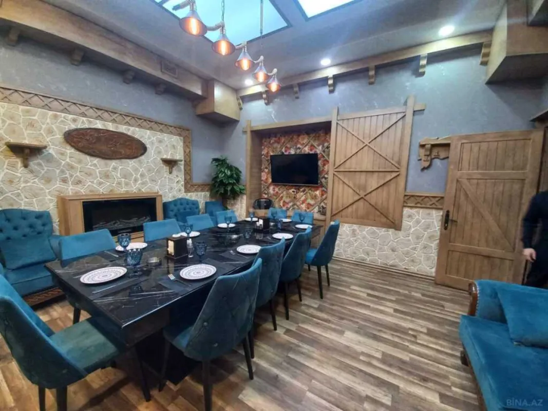 Satılır obyekt 240 m²