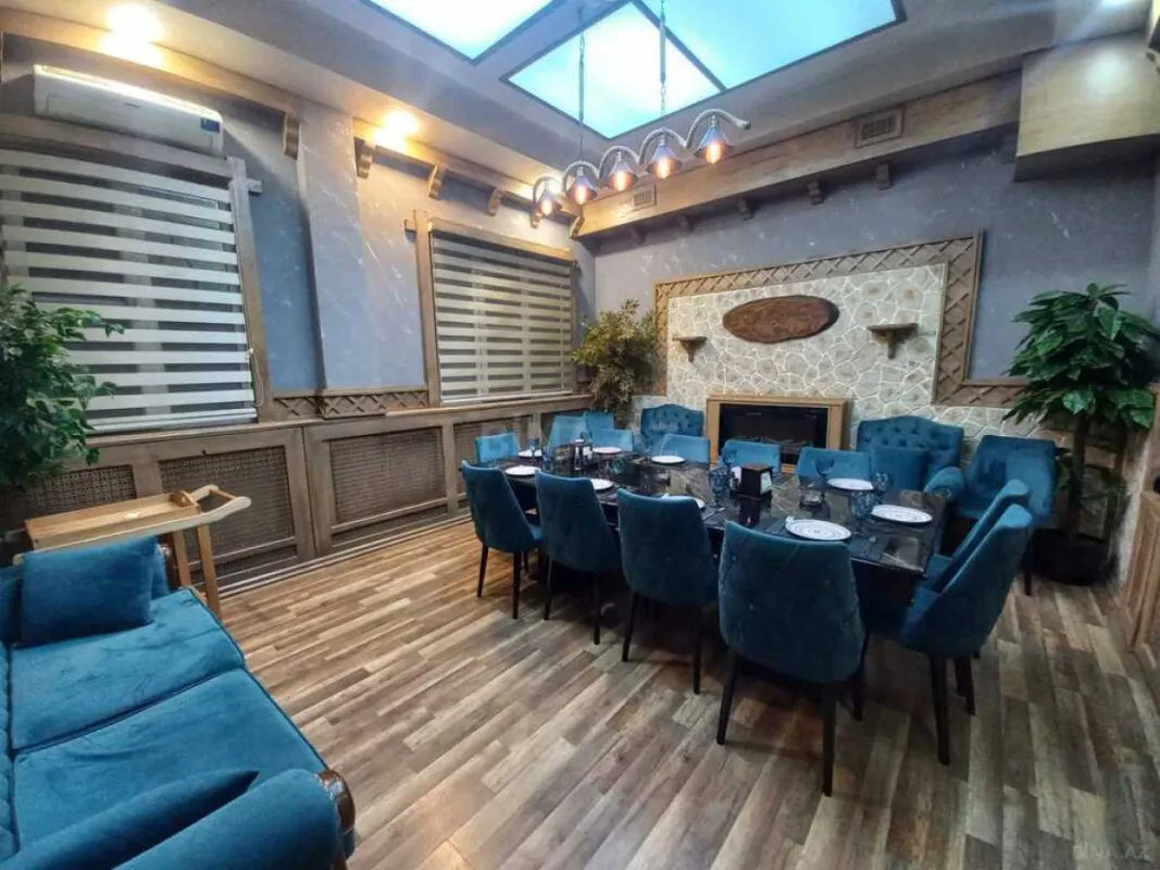 Satılır obyekt 240 m²