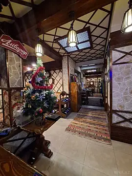 Satılır obyekt 240 m²