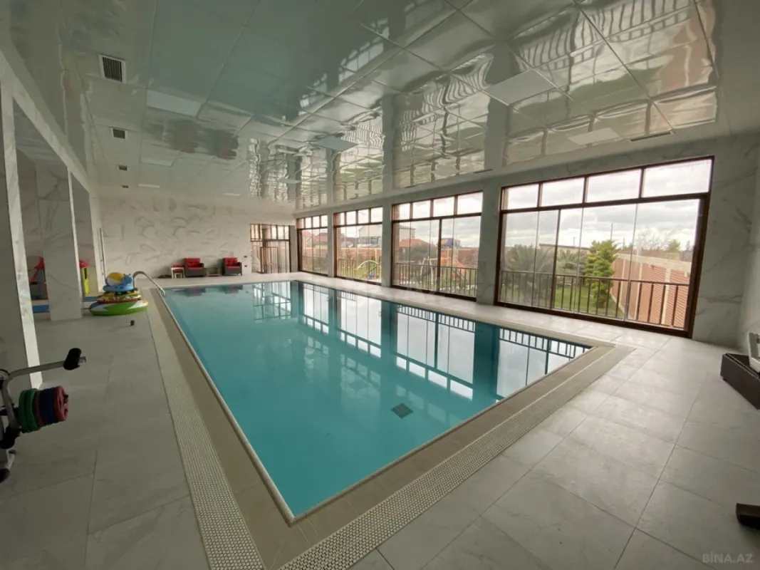 Satılır 6 otaqlı həyət evi 600 m²