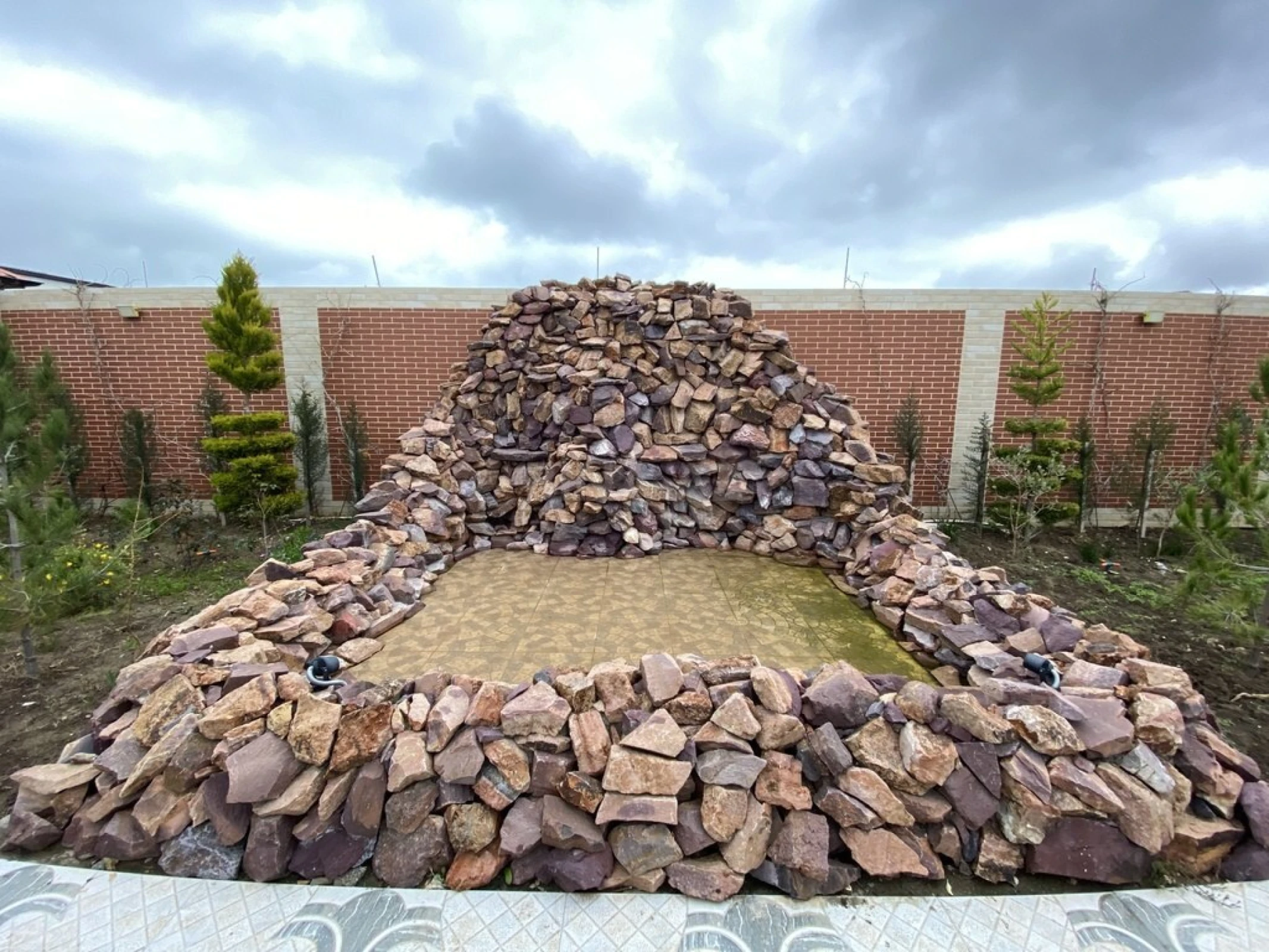 Satılır 6 otaqlı həyət evi 600 m²