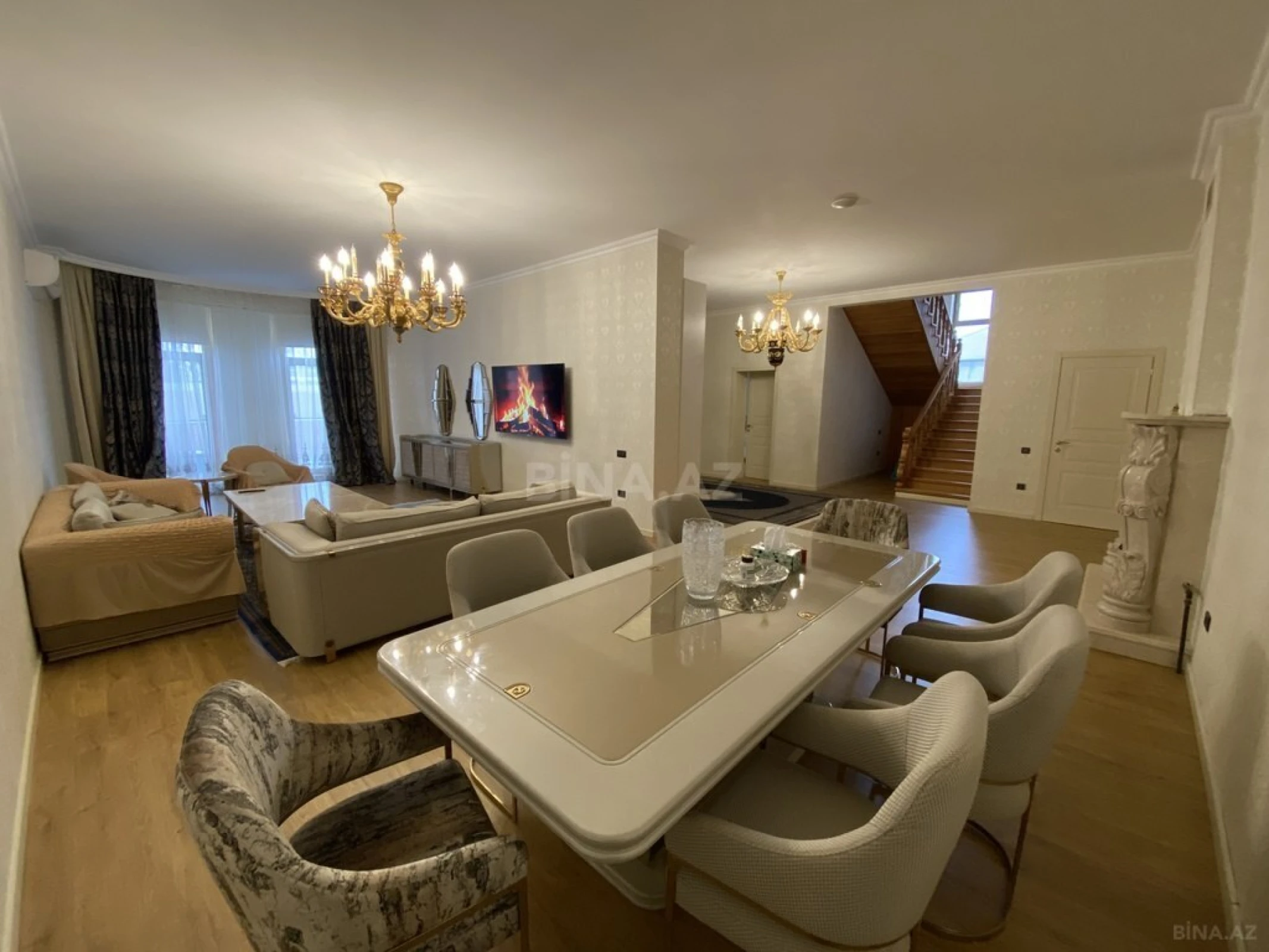 Satılır 6 otaqlı həyət evi 600 m²