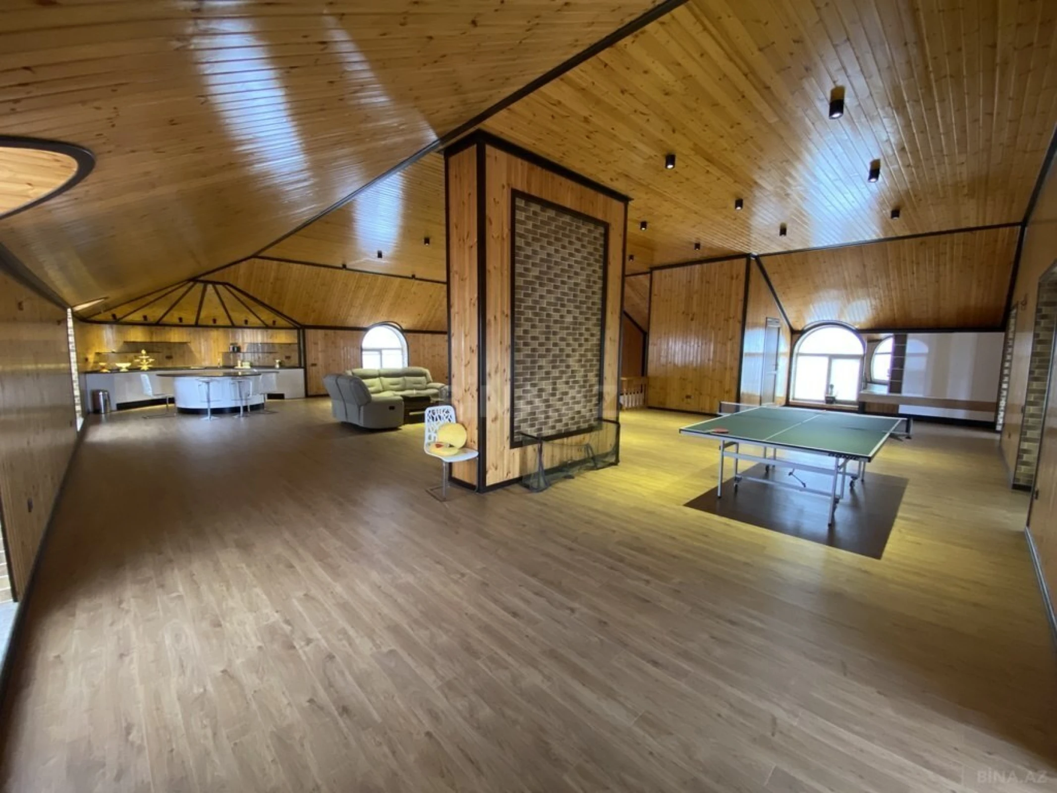 Satılır 6 otaqlı həyət evi 600 m²