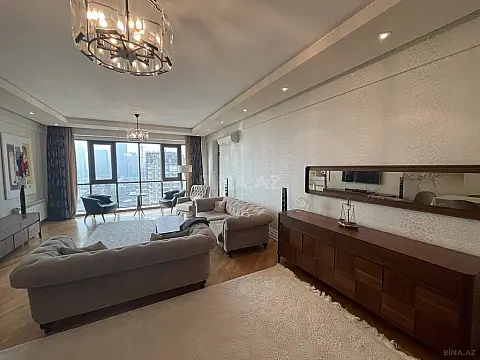 Kirayə verilir 3 otaqlı mənzil 215 m²