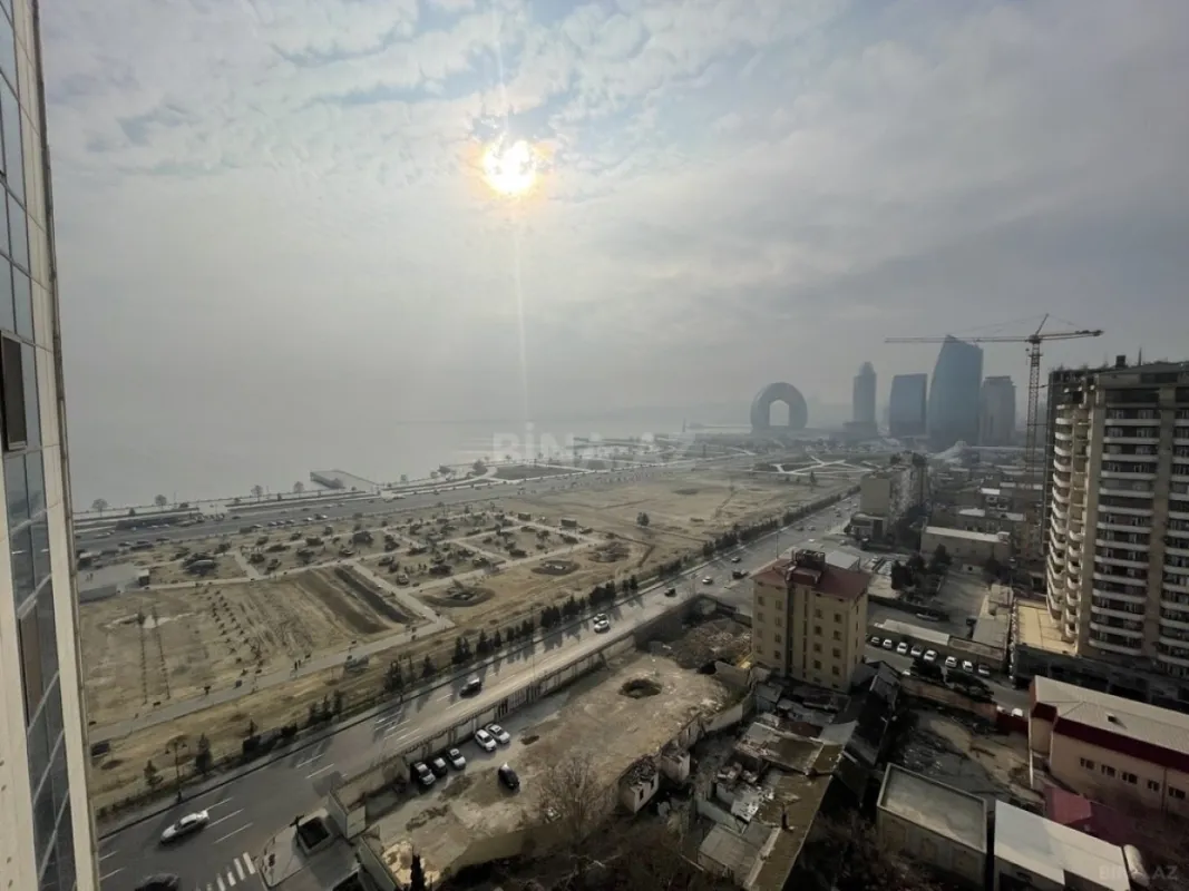 Kirayə verilir 3 otaqlı mənzil 215 m²