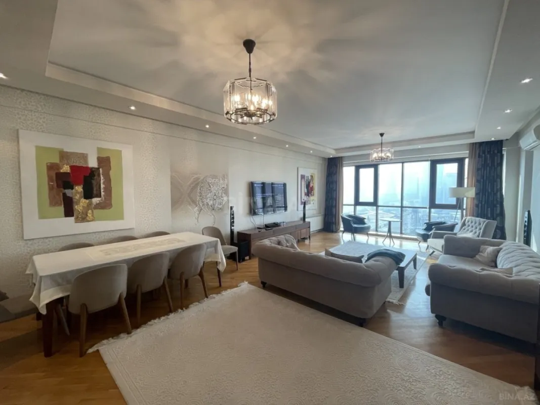 Kirayə verilir 3 otaqlı mənzil 215 m²