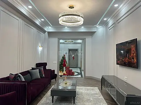 Satılır 3 otaqlı mənzil 135 m²