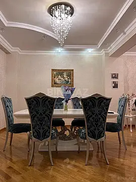 Satılır 3 otaqlı mənzil 150 m²