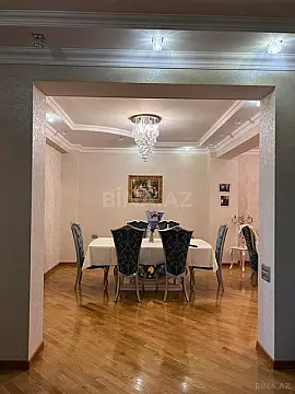 Satılır 3 otaqlı mənzil 150 m²