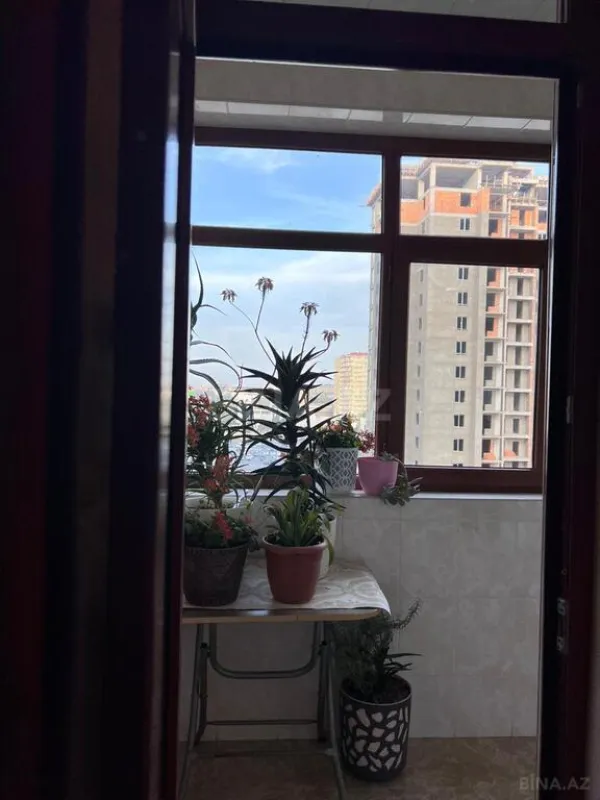 Satılır 3 otaqlı mənzil 150 m²