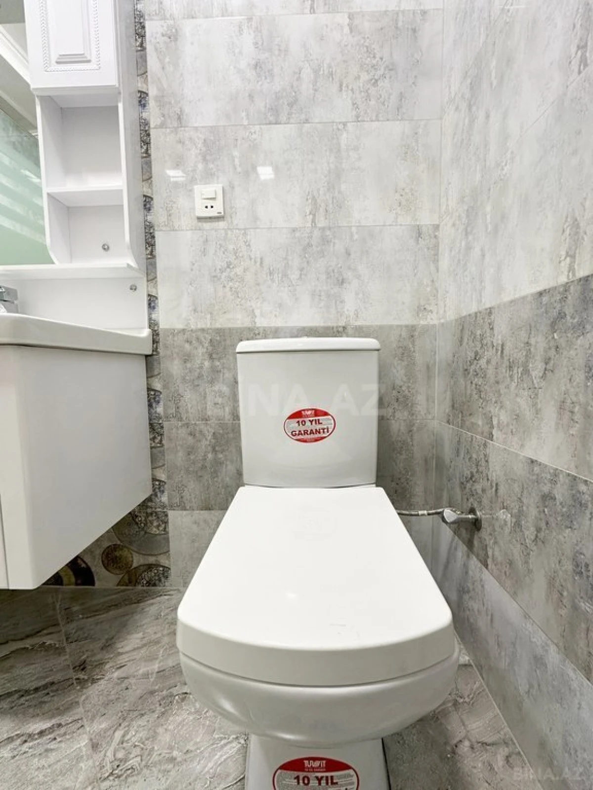 Satılır 3 otaqlı mənzil 104 m²