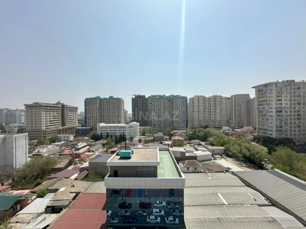 Satılır 3 otaqlı mənzil 104 m²