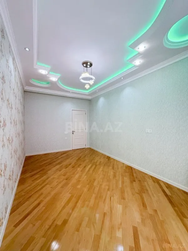 Satılır 3 otaqlı mənzil 104 m²