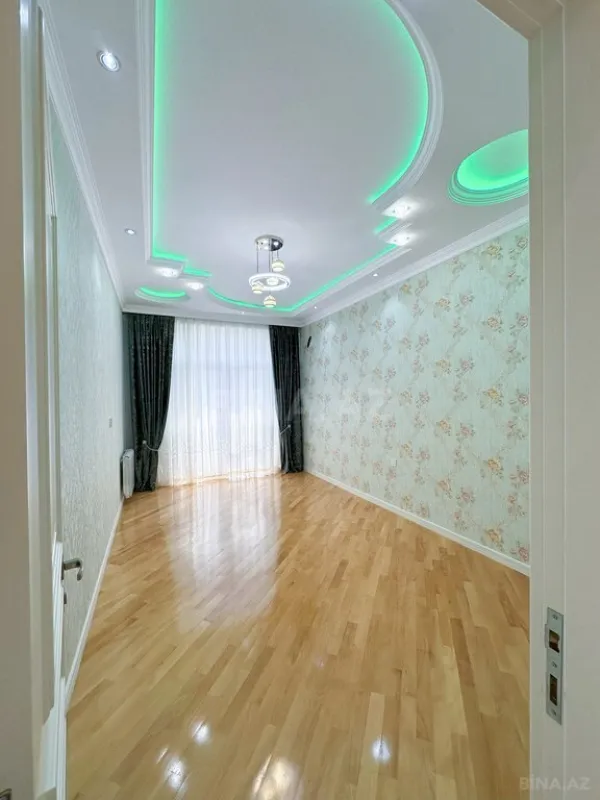 Satılır 3 otaqlı mənzil 104 m²