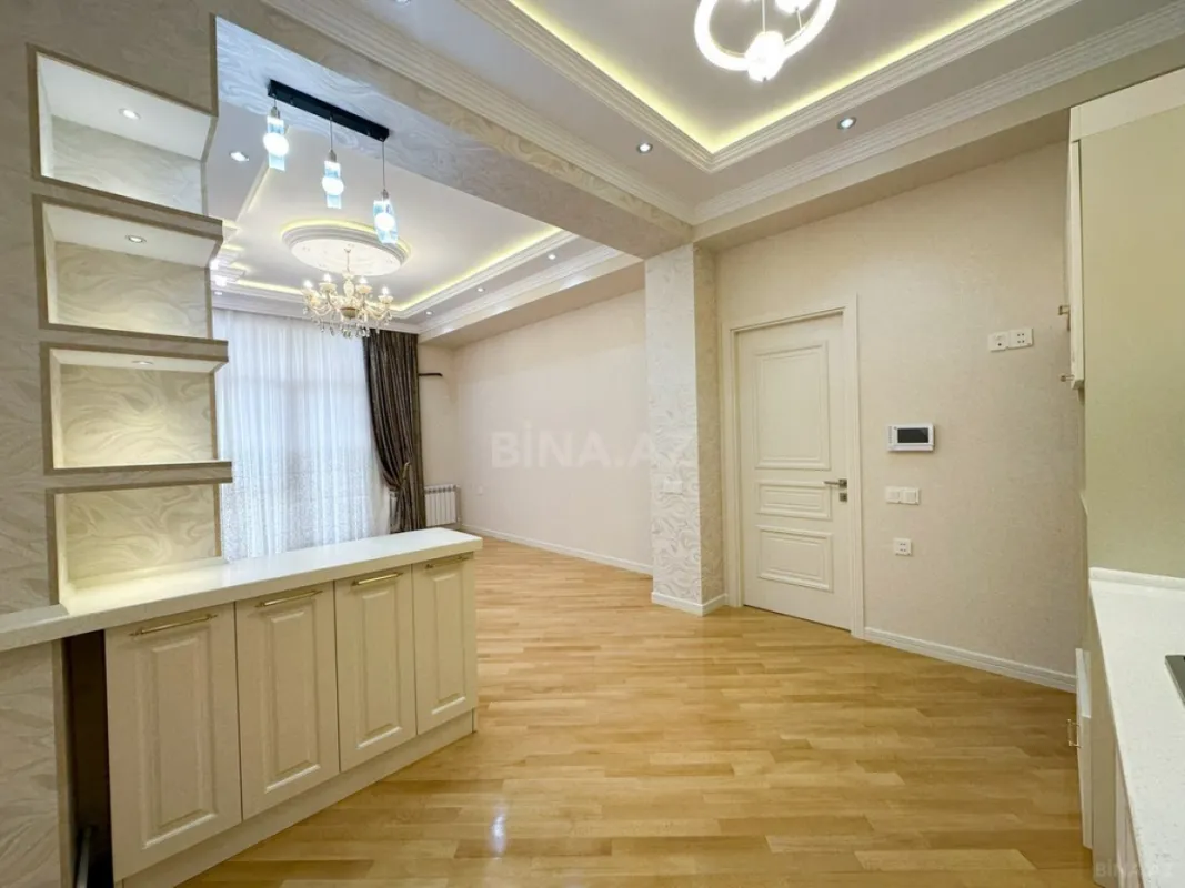 Satılır 3 otaqlı mənzil 104 m²