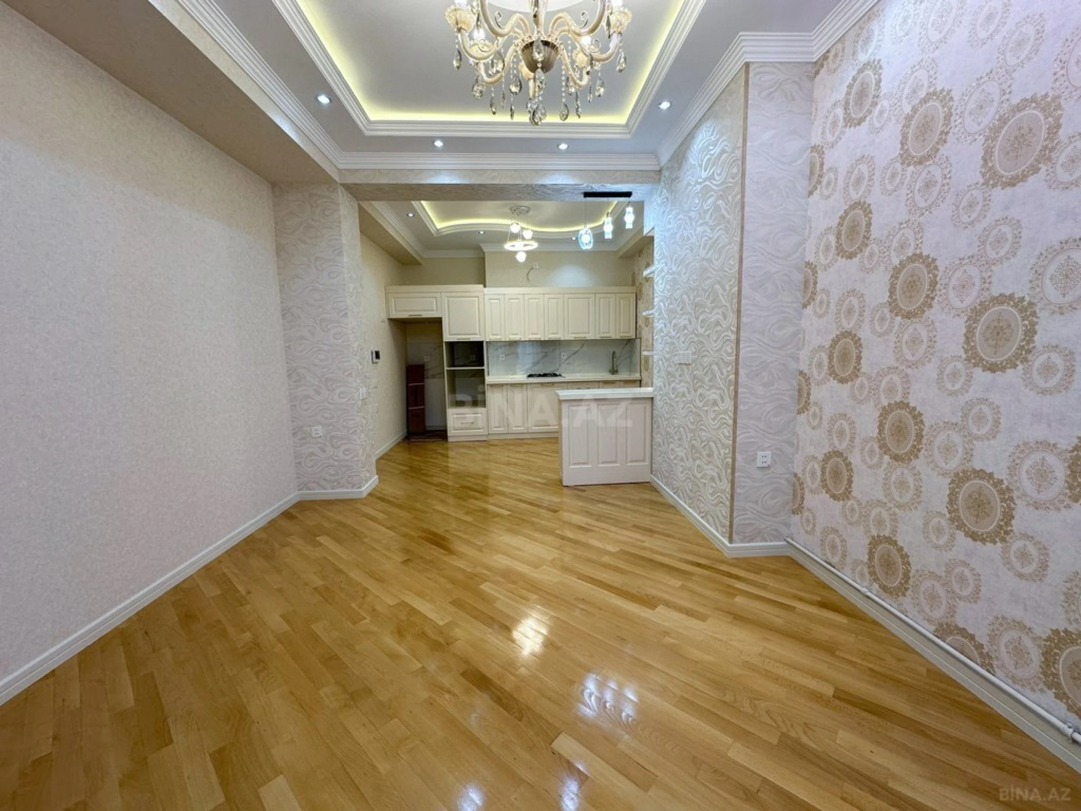 Satılır 3 otaqlı mənzil 104 m²