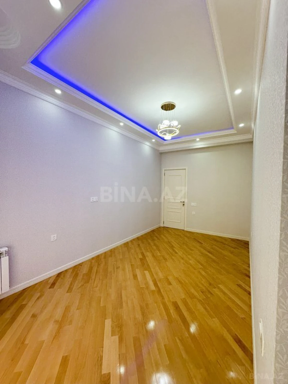 Satılır 3 otaqlı mənzil 104 m²