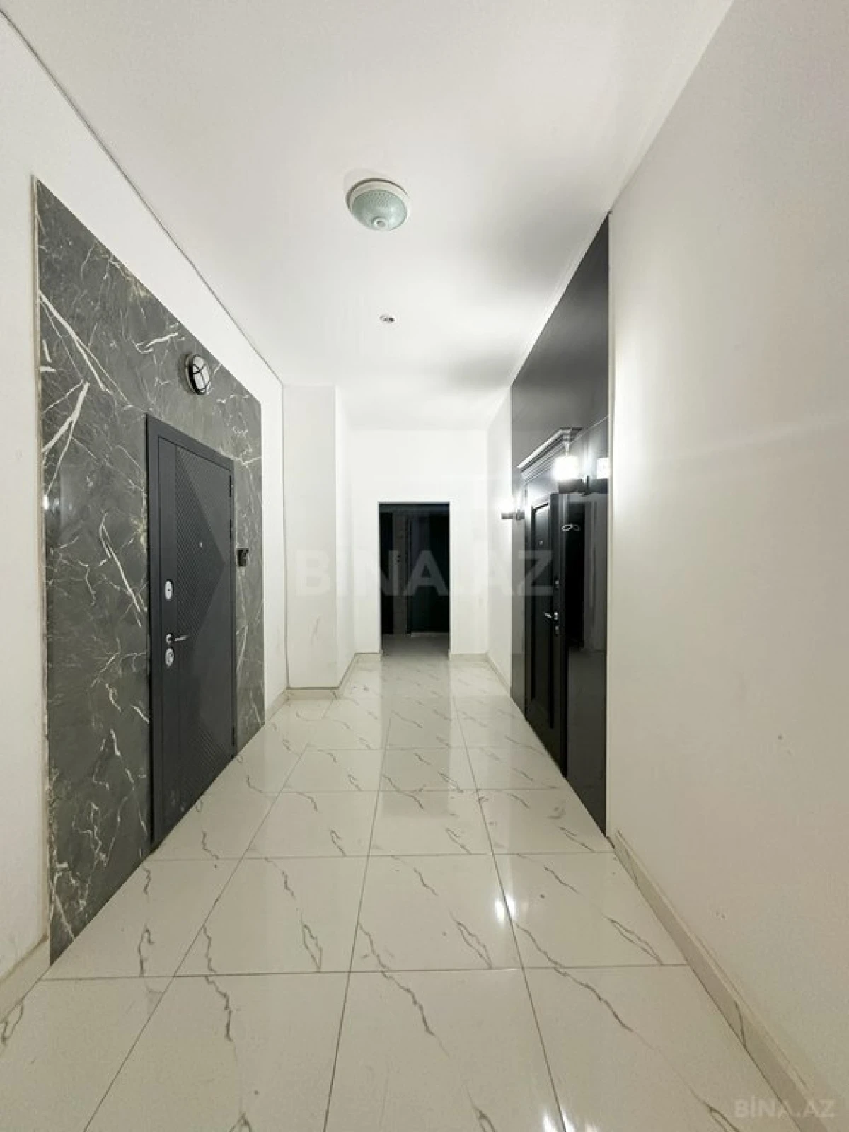 Satılır 3 otaqlı mənzil 104 m²