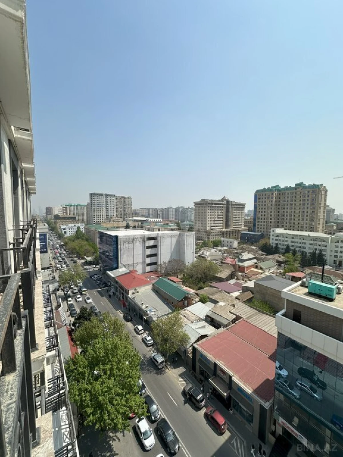 Satılır 3 otaqlı mənzil 104 m²