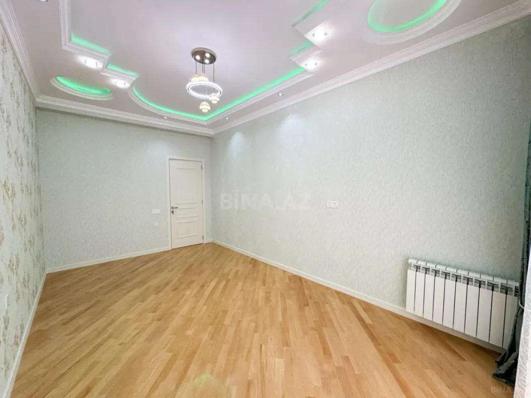 Satılır 3 otaqlı mənzil 104 m²