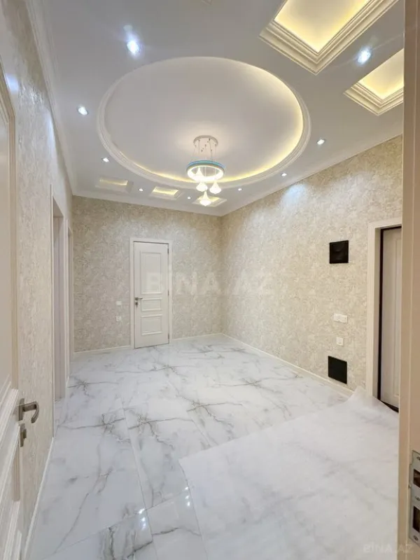 Satılır 3 otaqlı mənzil 104 m²