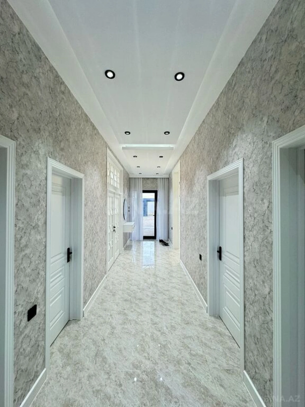 Satılır 4 otaqlı həyət evi 150 m²