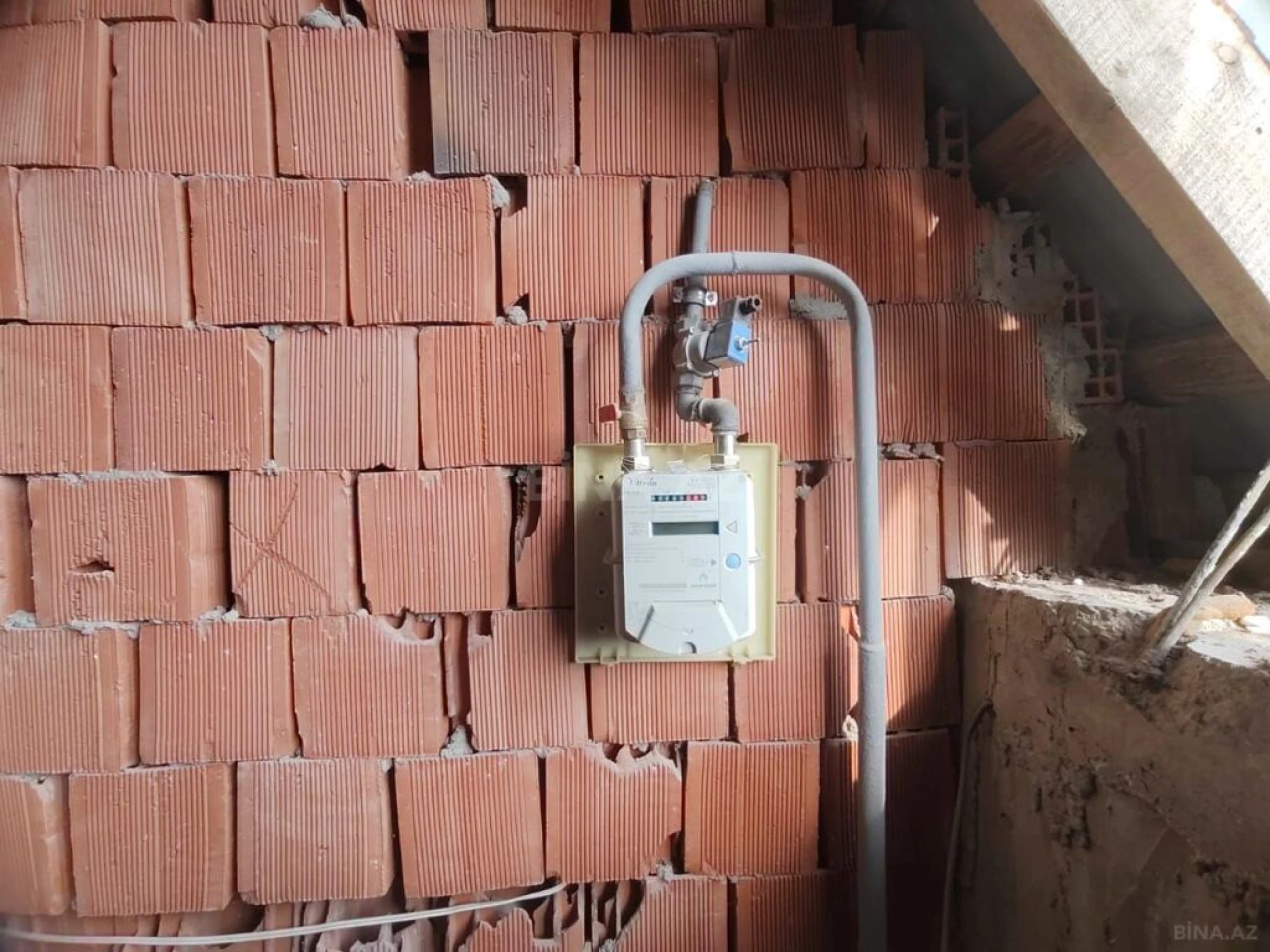 Satılır 1 otaqlı mənzil 58 m²