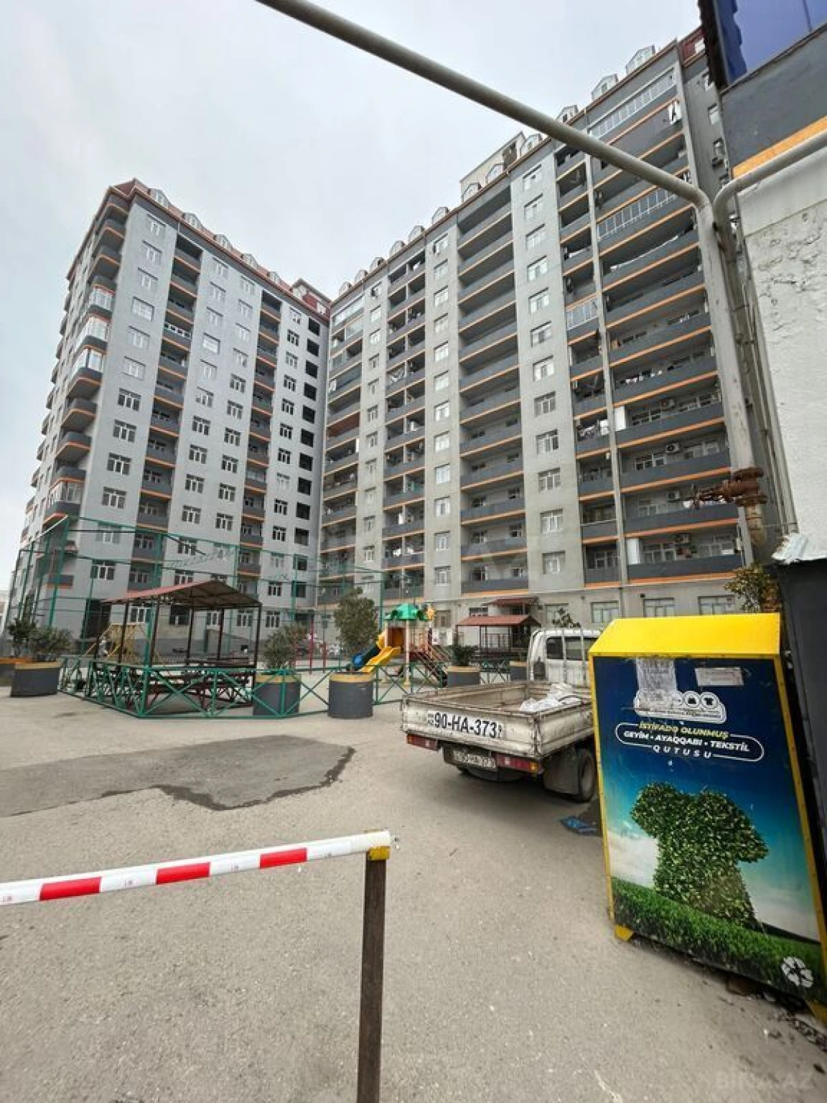 Satılır 1 otaqlı mənzil 58 m²