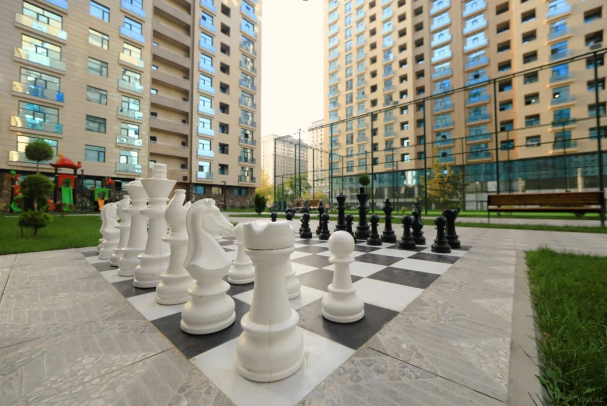 Satılır 2 otaqlı mənzil 82.9 m²