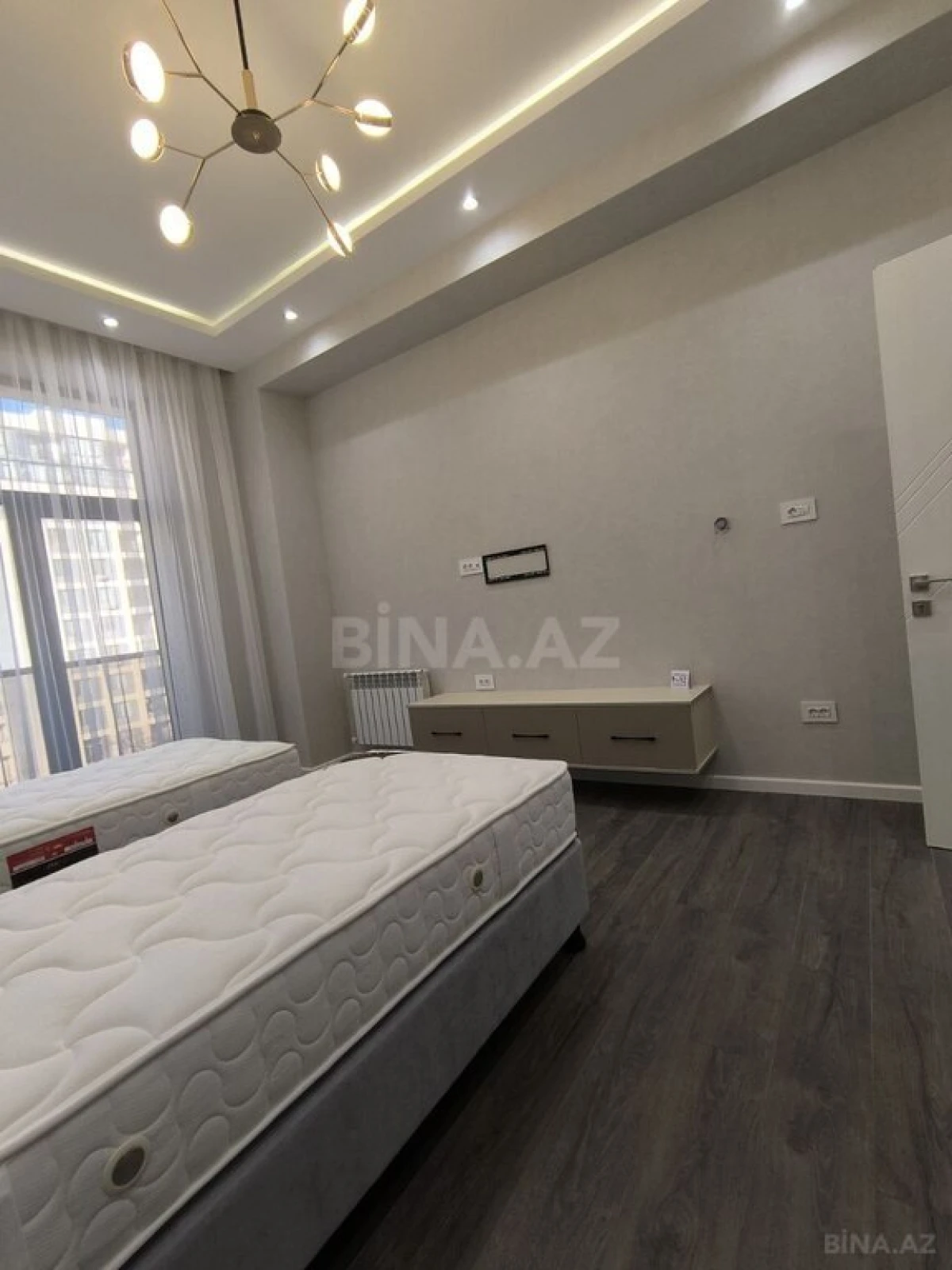 Satılır 2 otaqlı mənzil 82.9 m²