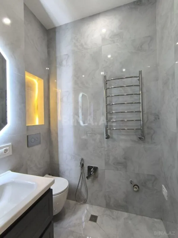 Satılır 2 otaqlı mənzil 82.9 m²