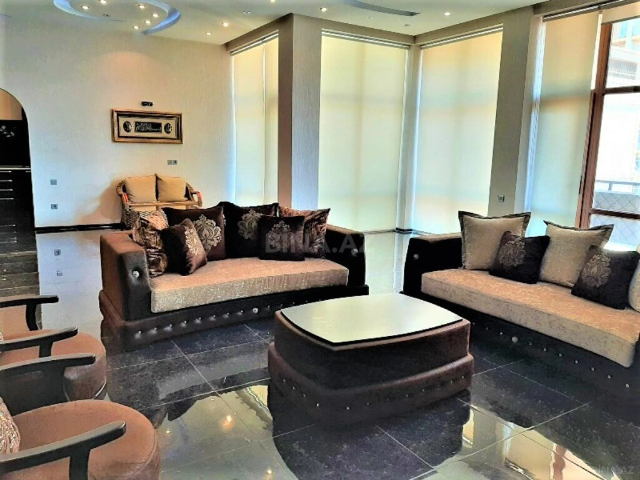 Satılır 7 otaqlı həyət evi 600 m²
