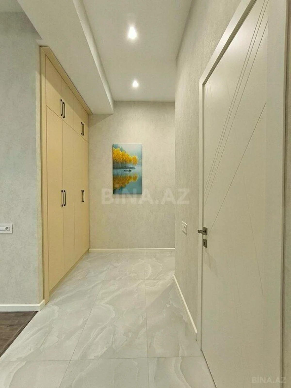 Satılır 2 otaqlı mənzil 82.9 m²
