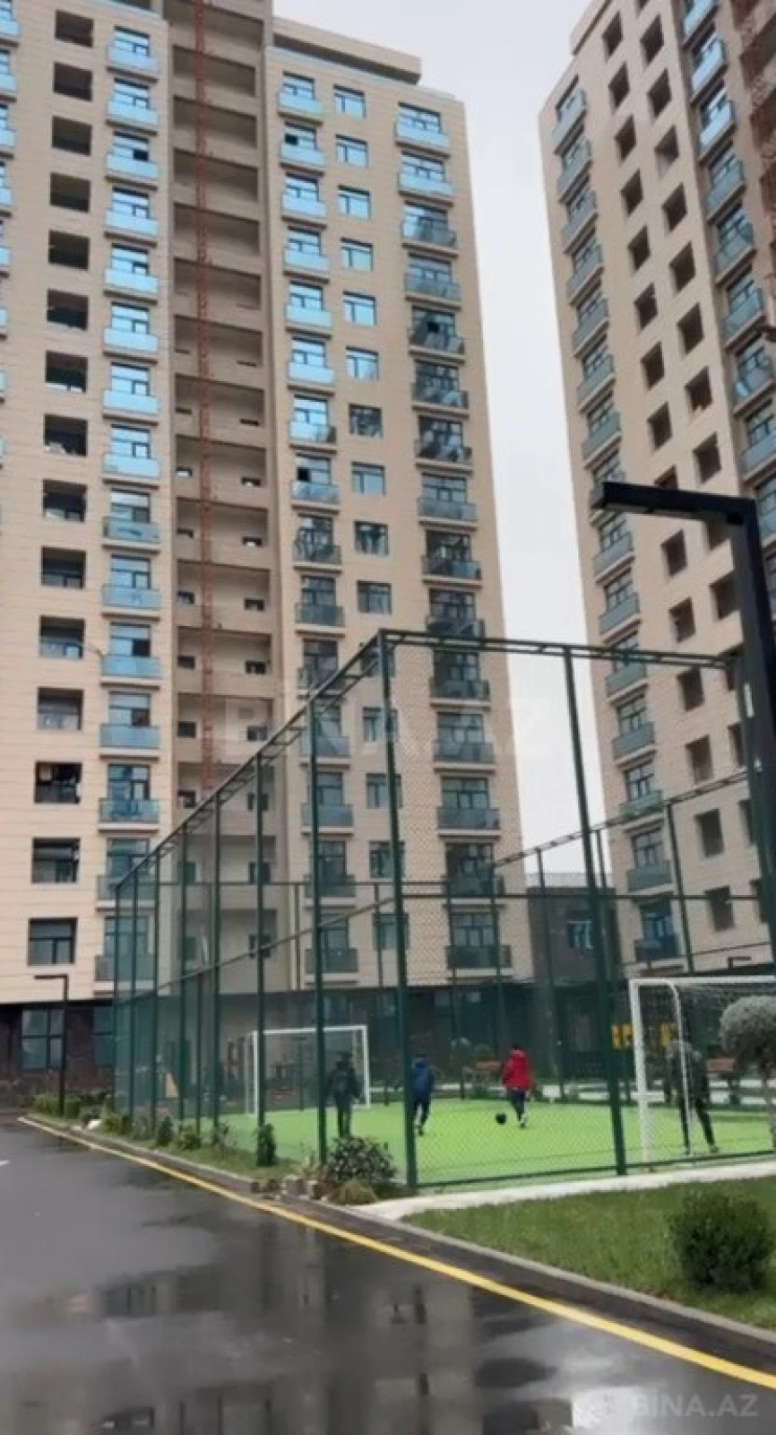 Satılır 2 otaqlı mənzil 82.9 m²